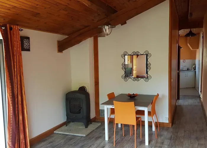 Calme En Montagne Bourbonnaise, Animaux Admis - Fr-1-489-470 * Laprugne