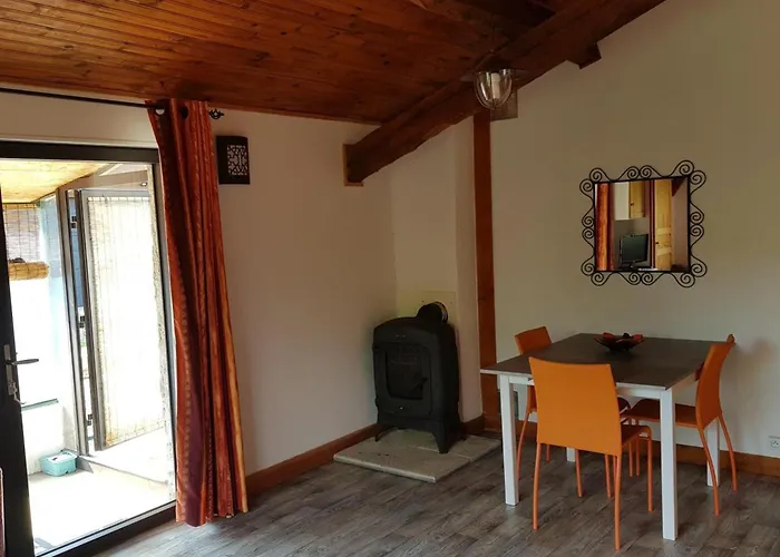 Calme En Montagne Bourbonnaise, Animaux Admis - Fr-1-489-470 Дом отдыха Laprugne